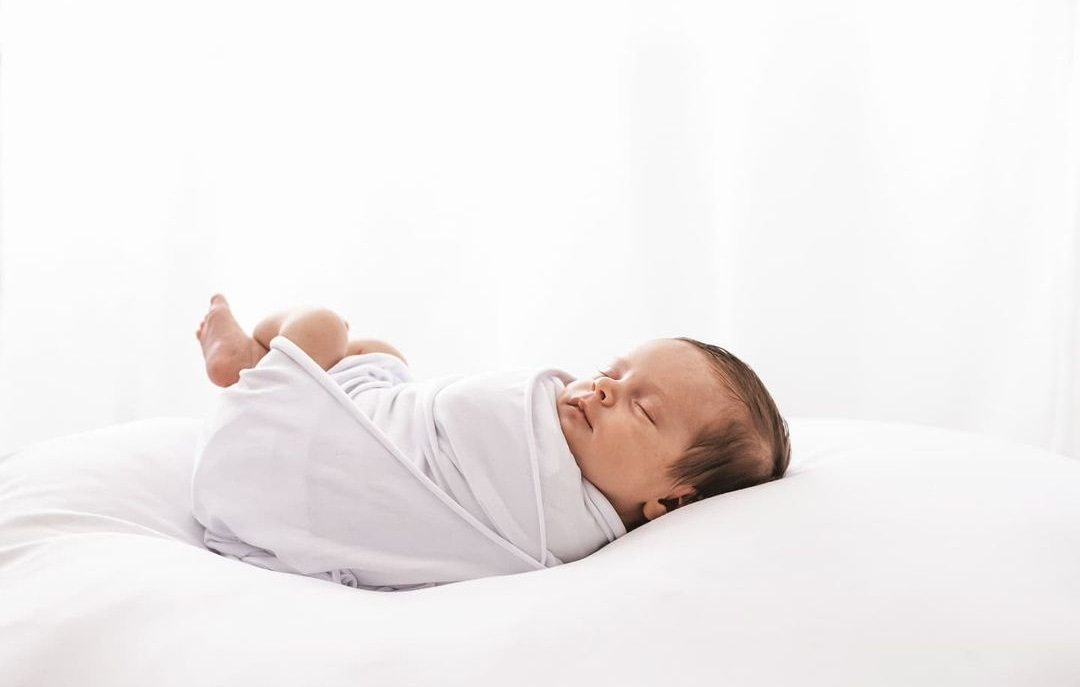 "Ujeti čarobnost trenutka - fotografija novorojenčka"